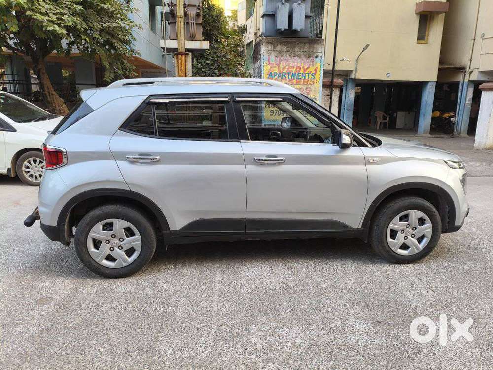 Hyundai Venue S, 2019, Petrol