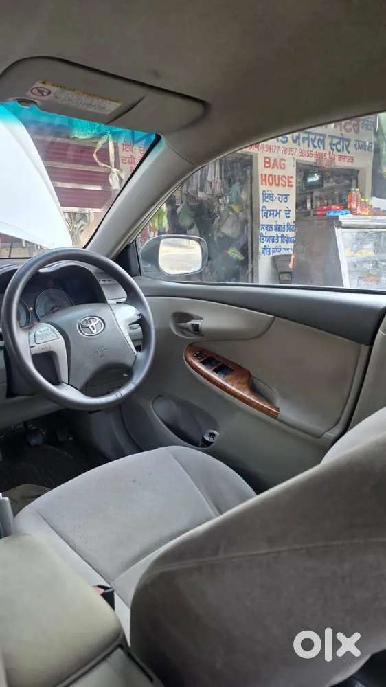 Toyota Corolla Altis 2009 Petrol Well Maintained