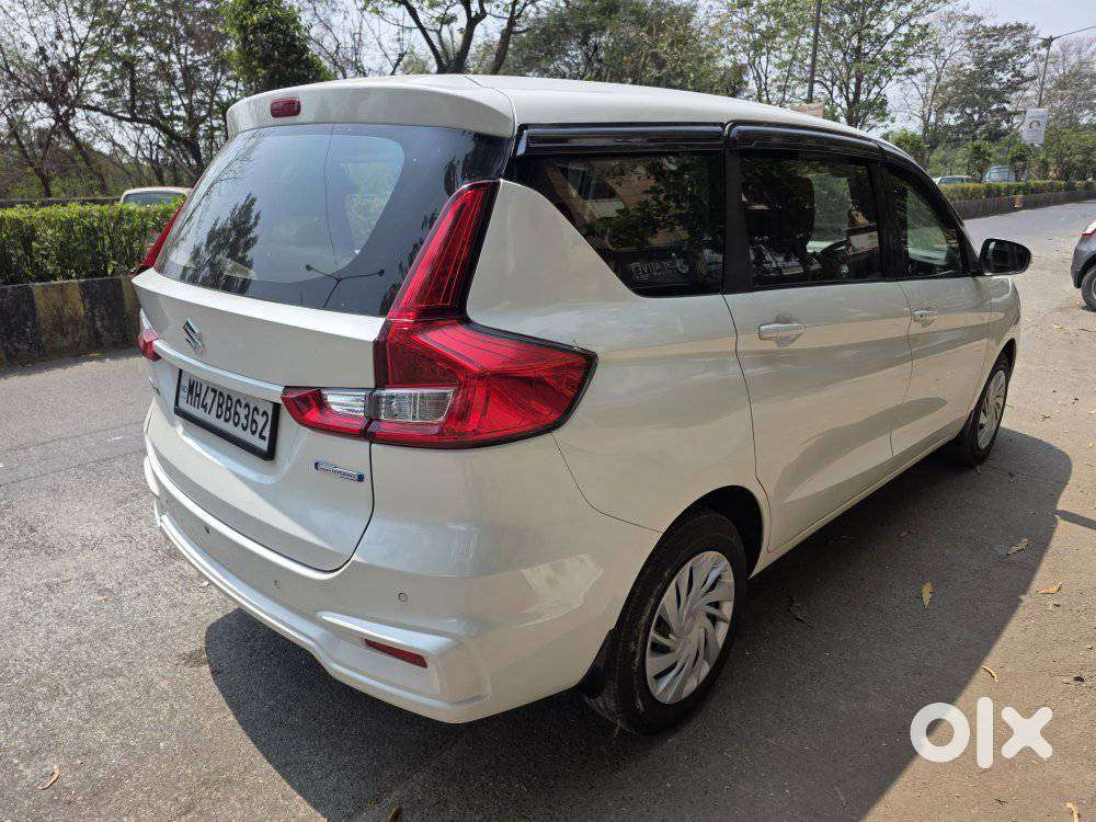 Maruti Suzuki Ertiga Vxi At Petrol, 2022, Petrol
