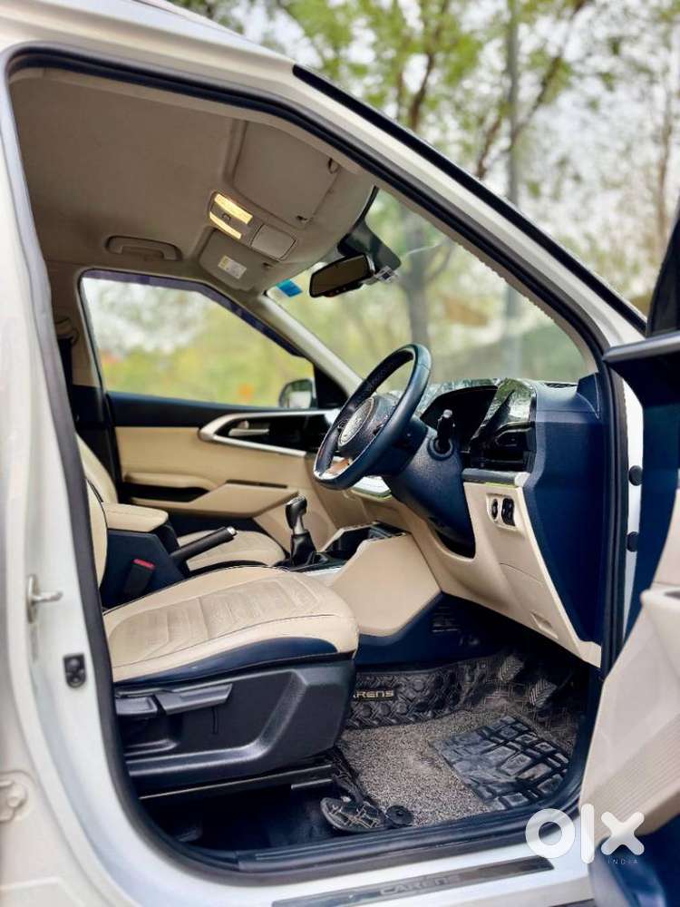 Kia Carens 1.4 Luxury 7 Str, 2022, Petrol