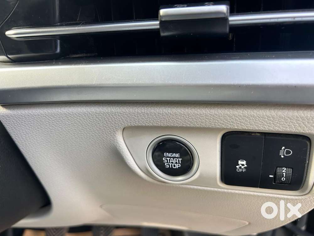 Kia Carens 1.4 Prestige 7 Str, 2022, Petrol