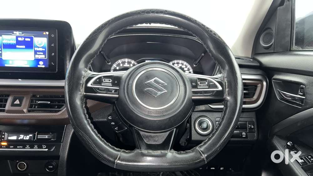 Maruti Suzuki Brezza 1.5 Zxi Smart Hybrid Dual Tone, 2023, Petrol