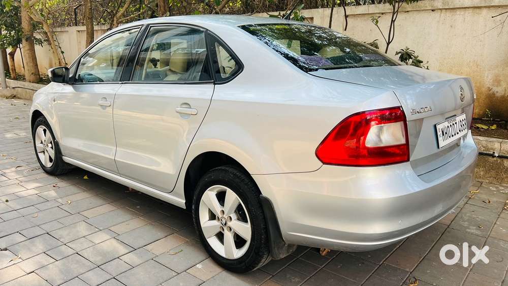 Skoda Rapid 2015 Diesel Top Model Well Maintained