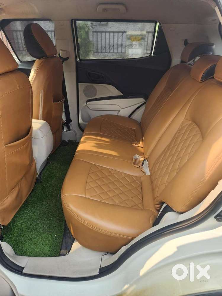 Mahindra Petrol Car 2020