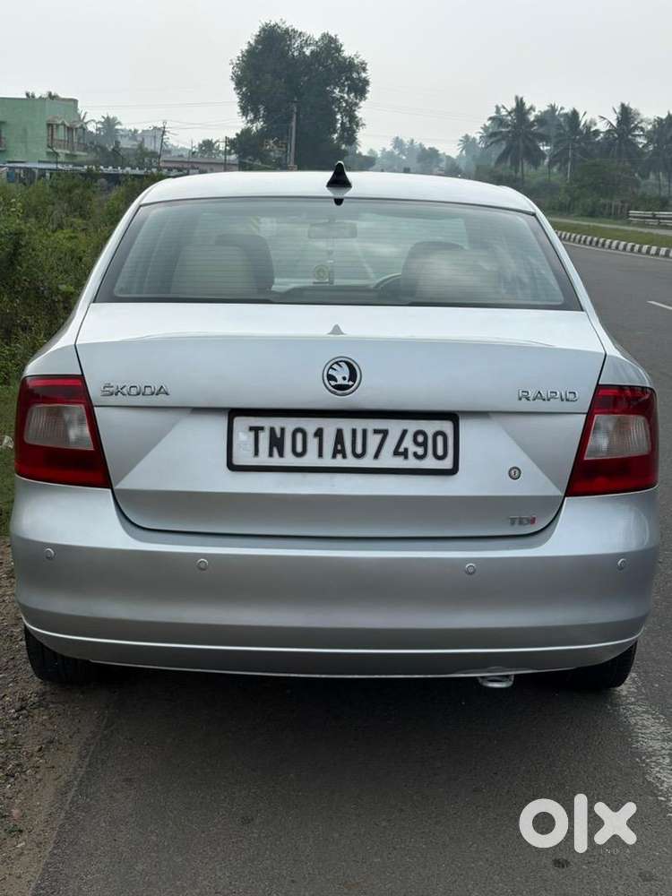 Skoda Rapid 2013 Diesel 115000 Km Driven