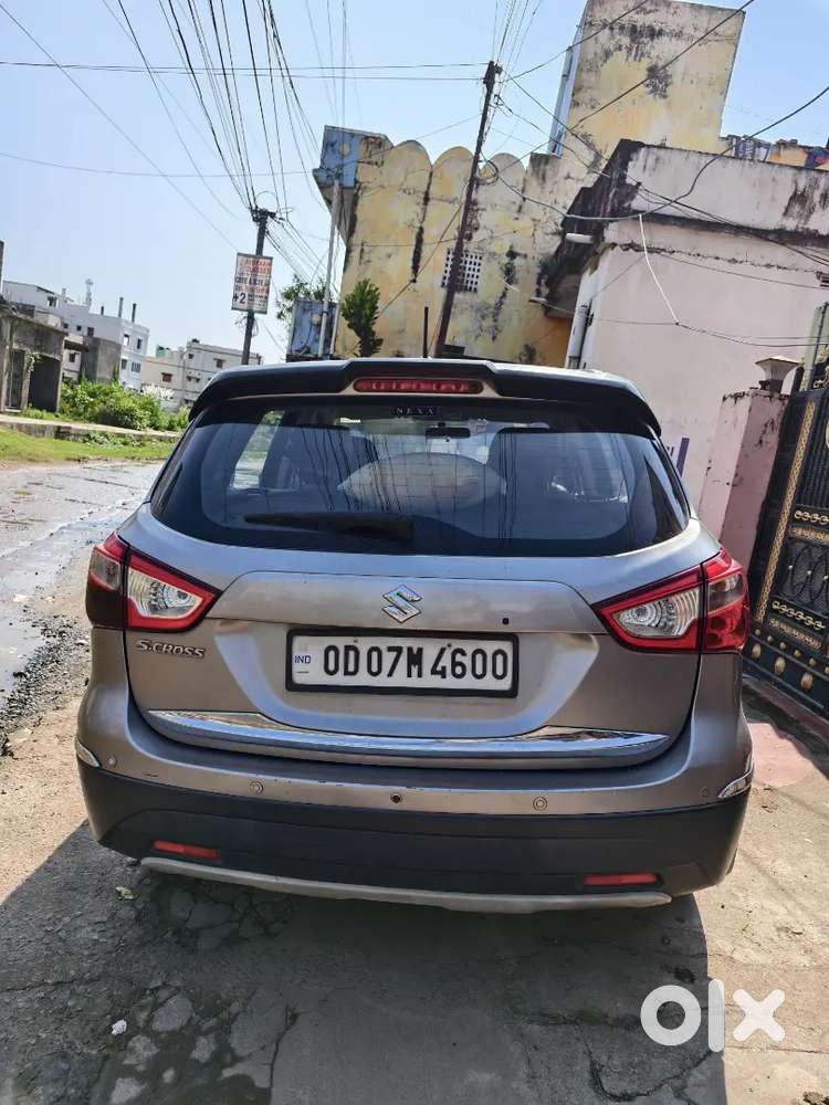 Maruti Suzuki S-cross 2016 Variant