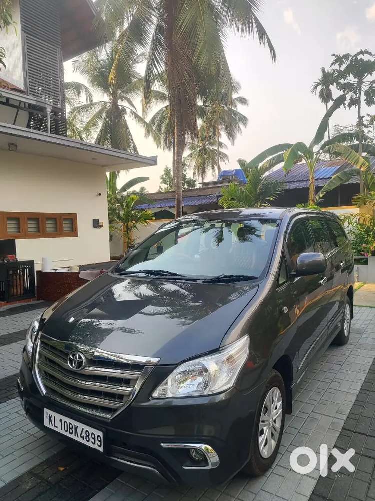 Toyota Innova 2015 Diesel Well Maintained