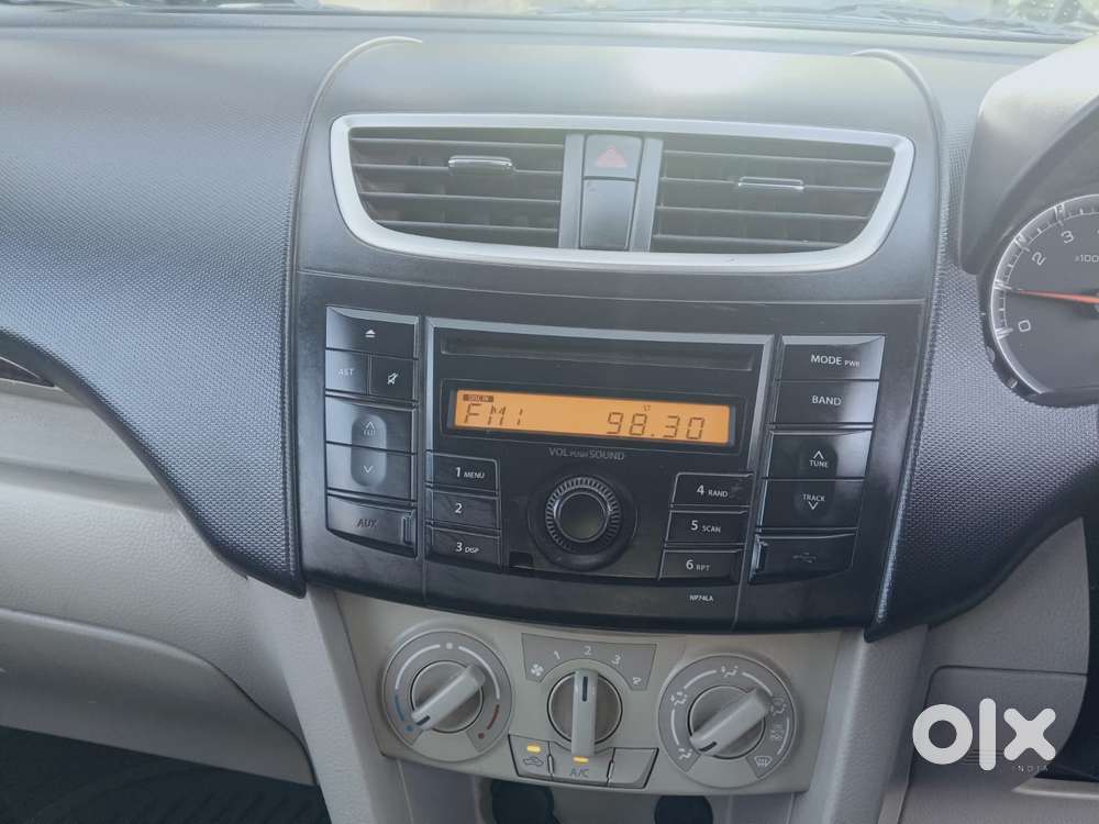 Maruti Suzuki Swift Dzire 1.2 Vxi Bsiv, 2014, Petrol