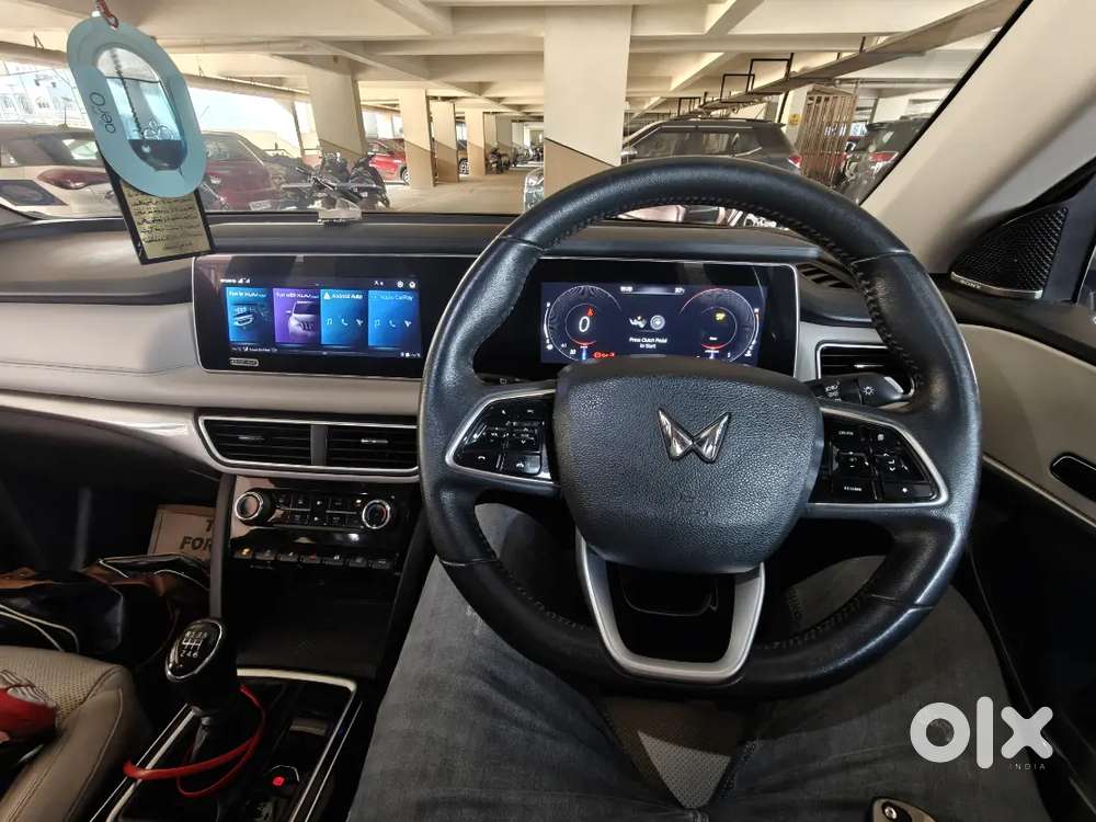 Xuv 700 Ax7l Diesel Manual Single Owner