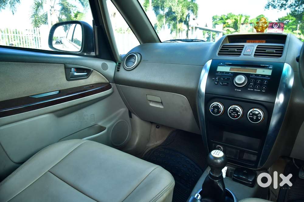 Maruti Suzuki Sx4 Zxi Mt Bsiv, 2009, Petrol