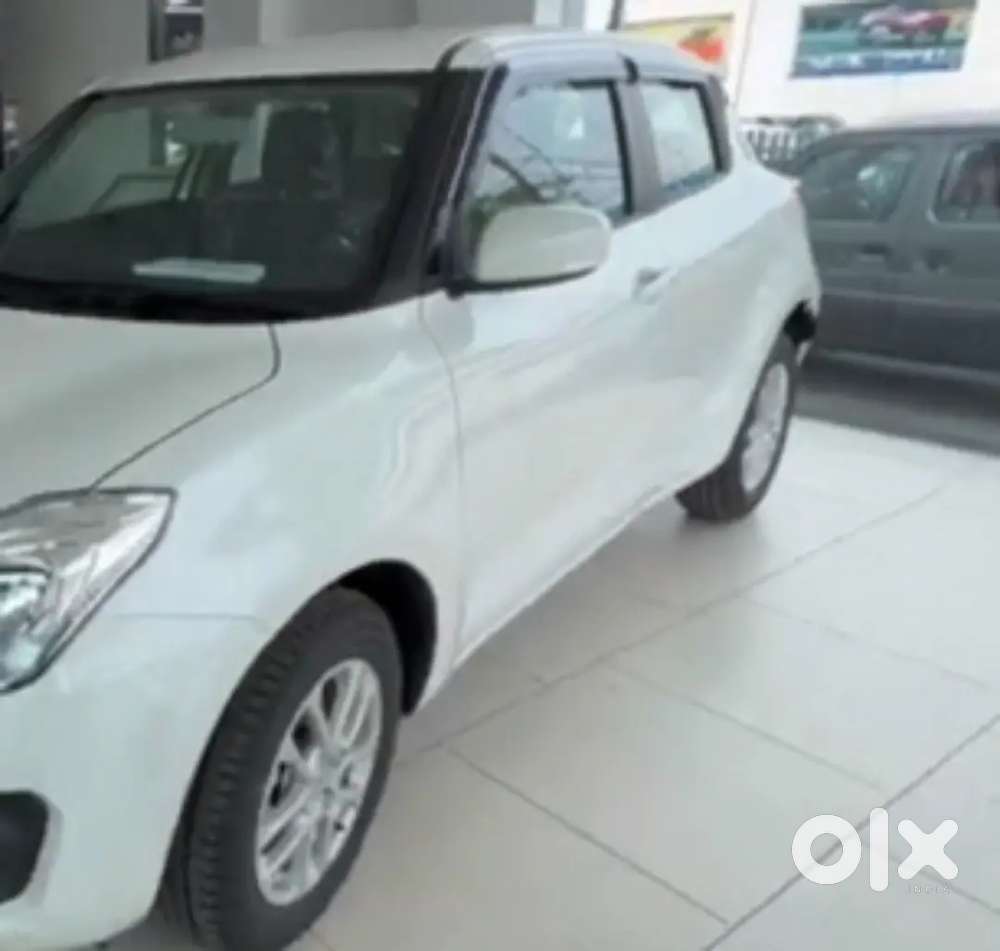 Maruti Suzuki Swift 2023 Petrol 28000 Km Driven