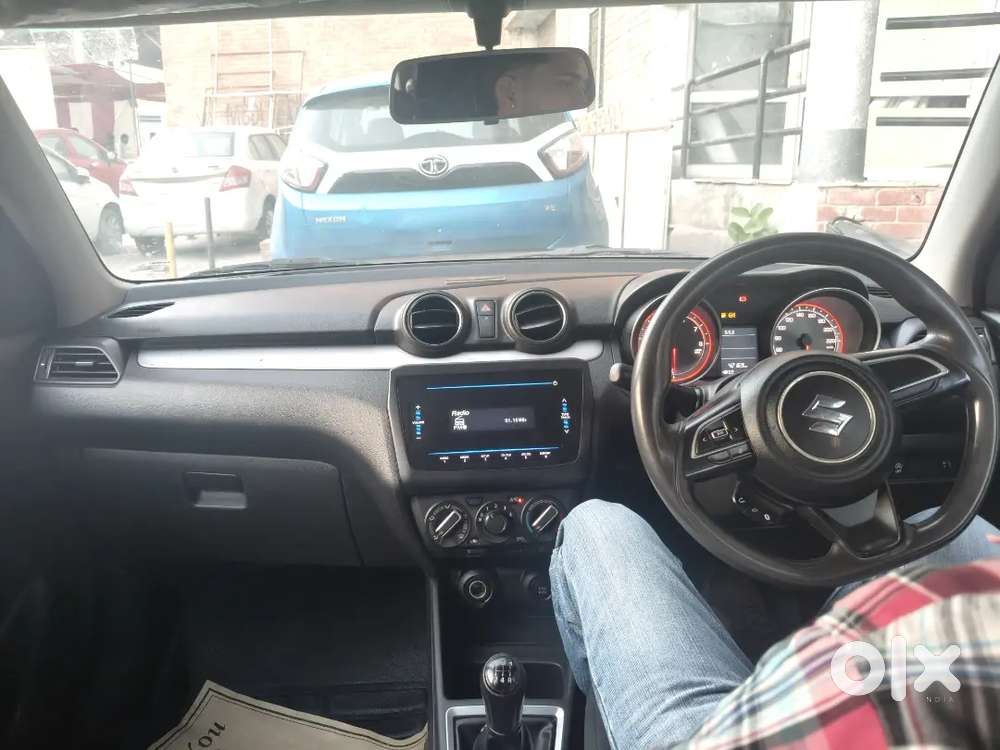 Maruti Suzuki Swift 2021 Petrol 42000 Km Driven