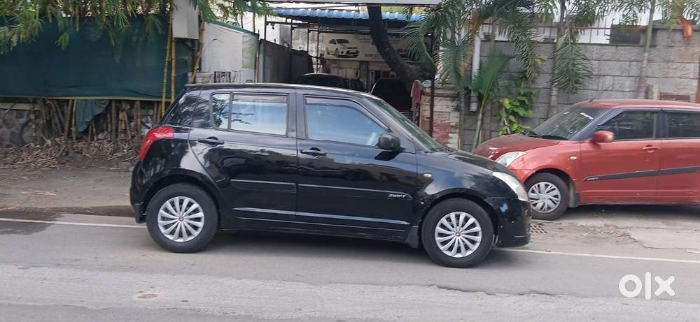 Maruti Suzuki Swift Vxi + Manual, 2006, Petrol
