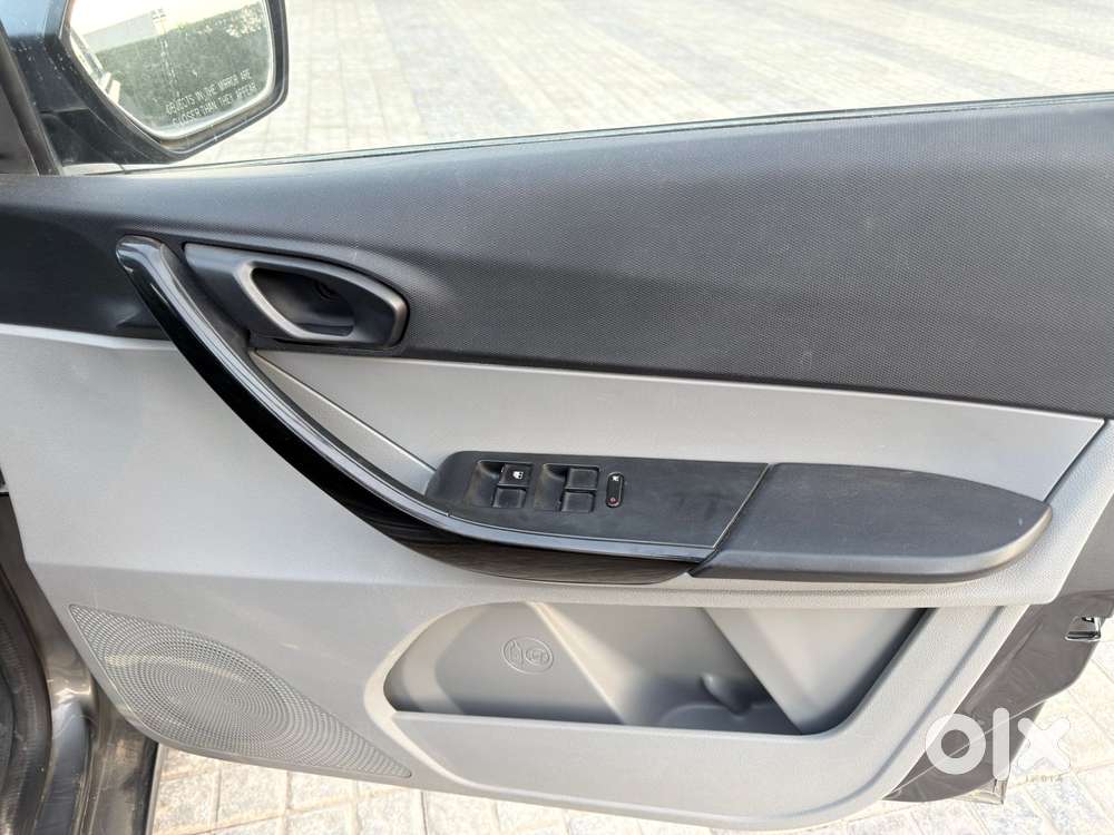 Tata Tiago 1.2 Revotron Xt, 2020, Petrol