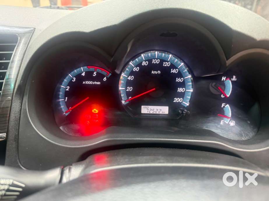 Toyota Fortuner 4x2 Manual, 2014, Diesel