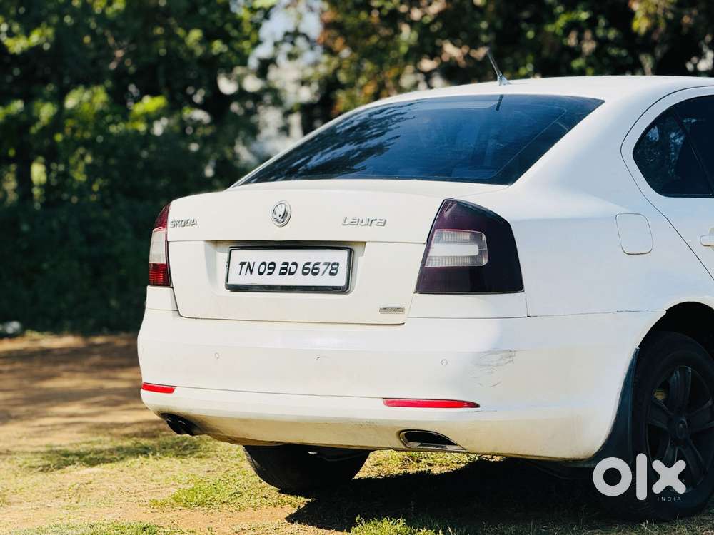 Skoda Laura Elegance 2.0 Tdi Cr At, 2010, Diesel