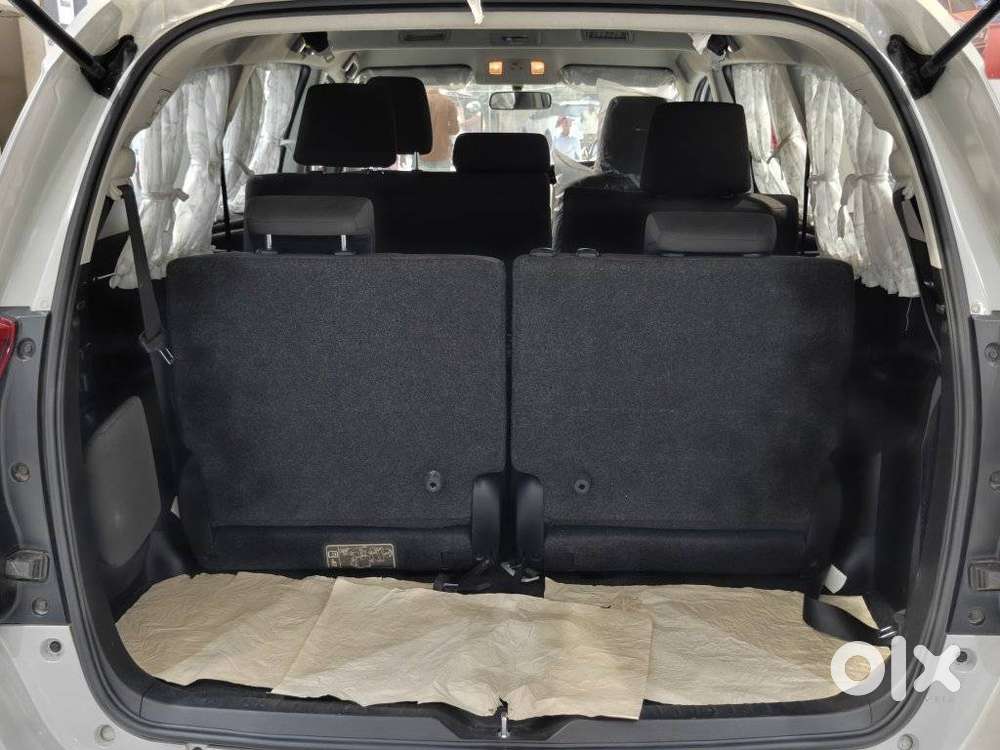 Toyota Innova Crysta [2020-ongoing] 2.4 Gx 8 Str, 2024, Diesel