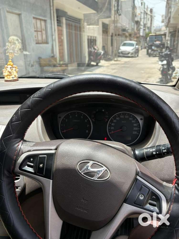 Hyundai Elite I20 Asta 2011