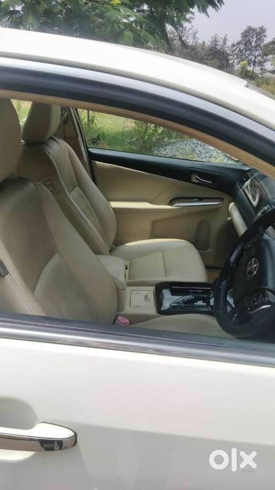 Toyota Camry Hybrid, 2016, Electric