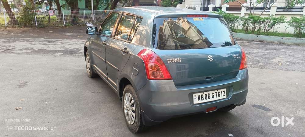 Maruti Suzuki Swift Vxi 1.2 Abs Bs-iv, 2011, Petrol