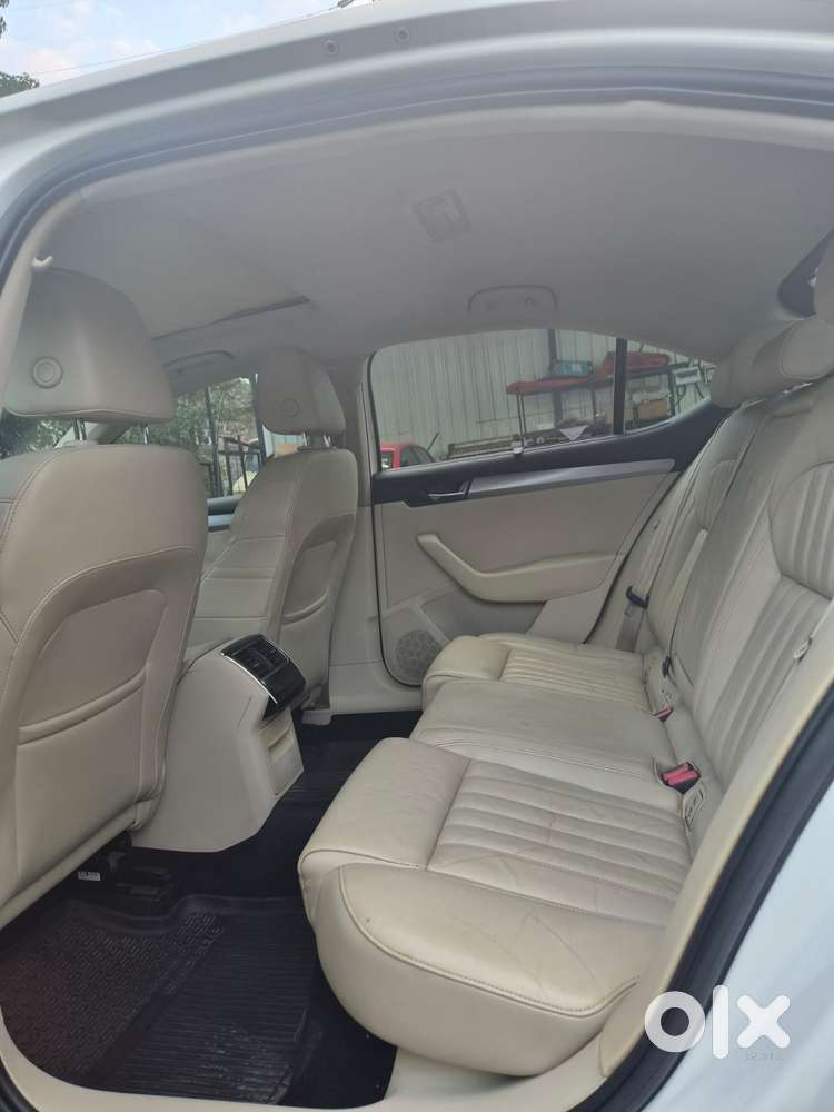 Skoda Superb Lk 1.8 Tsi At, 2017, Petrol