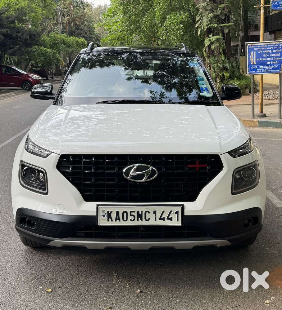 Hyundai Venue 1.0 Sx Plus Turbo Dct Dual Tone, 2021, Petrol