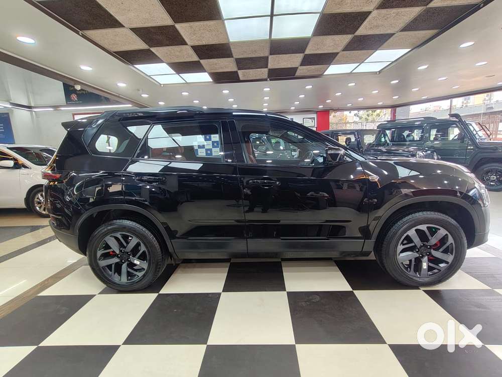 Tata Safari 2.0 Xza Plus 6 S Dark Edition, 2023, Diesel