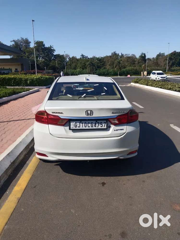 Honda City Hybrid Ehev 2016