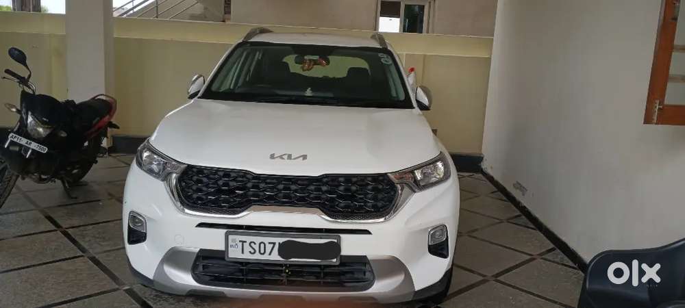 Kia Sonet 2021 Petrol 30000km Driven
