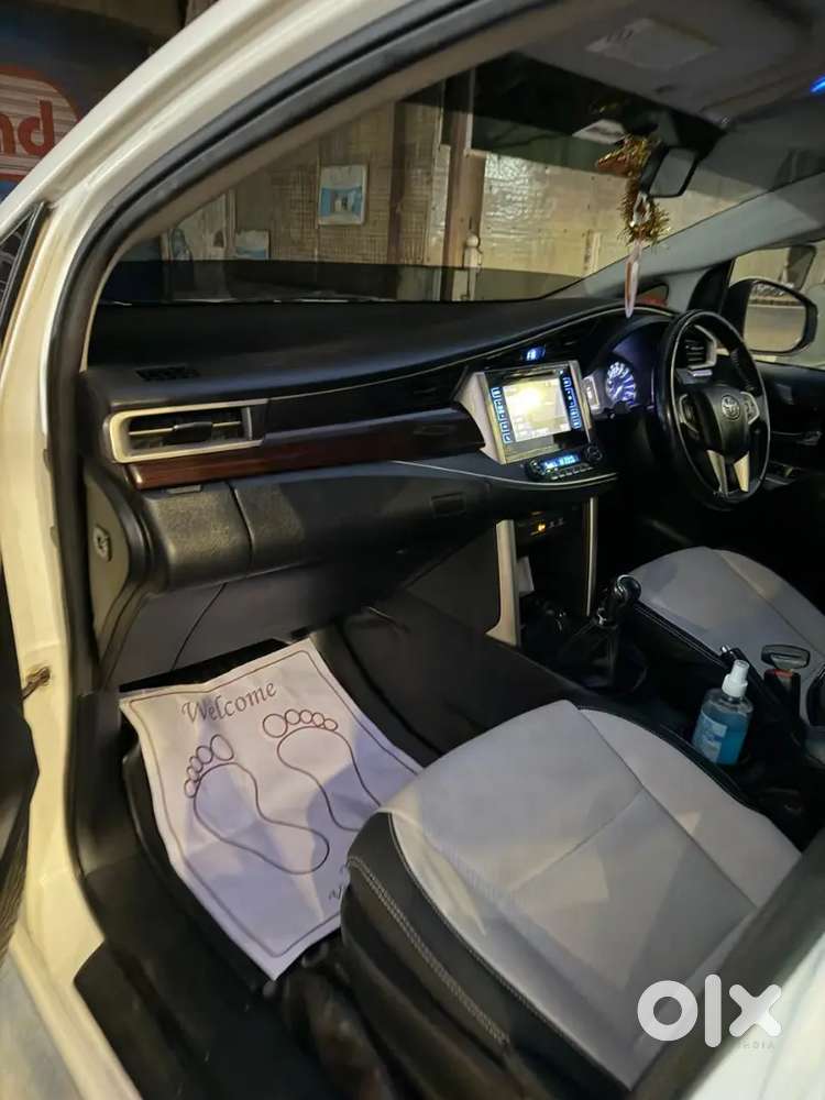 Toyota Innova Crysta 2016 Diesel 118000 Km Driven