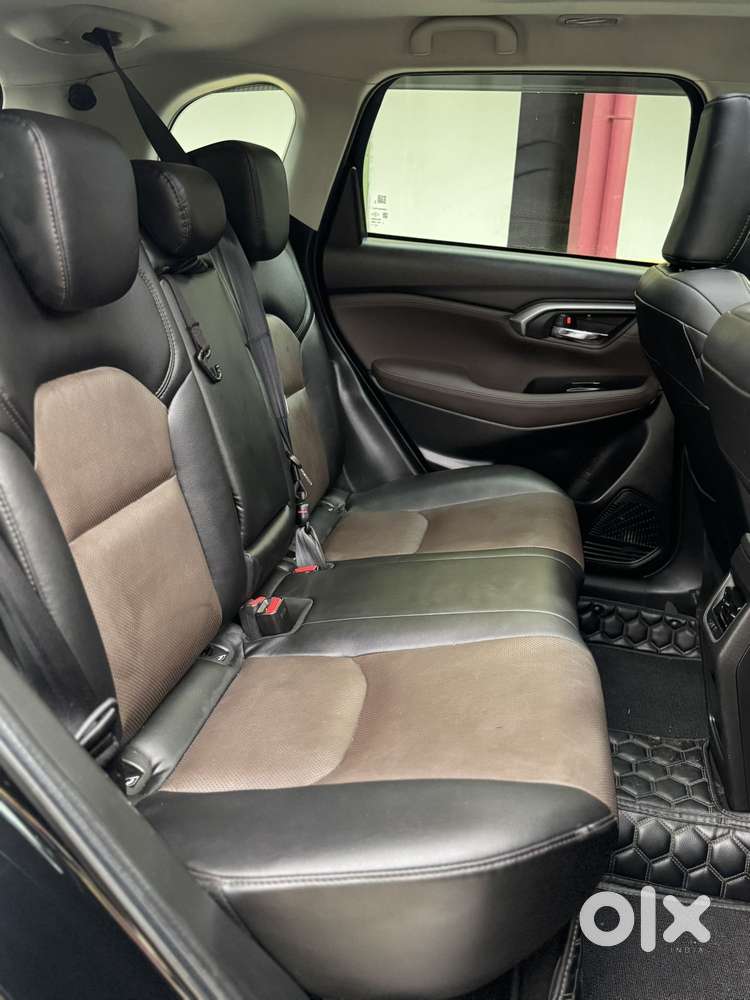 Toyota Urban Cruiser Hyryder 1.5 V Neo Drive Awd, 2024, Cng & Hybrid..