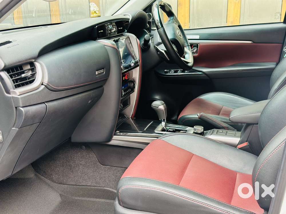 Toyota Fortuner Legender 4x2 At 2.8, 2025, Diesel