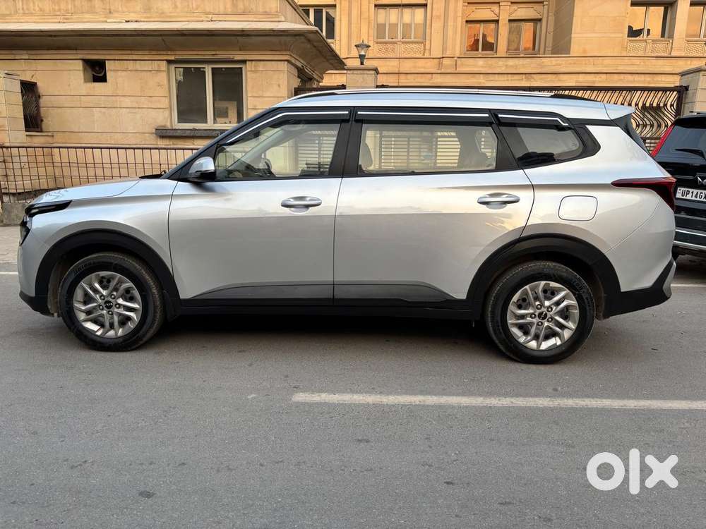 Kia Carens 1.4 Premium Turbo 7 Str, 2022, Petrol
