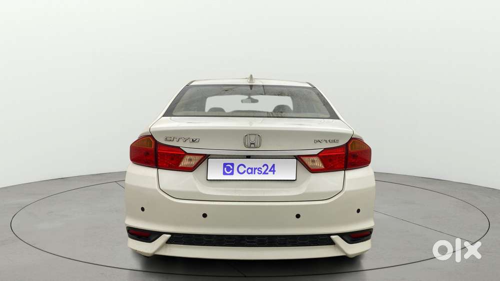 Honda City I-vtec V, 2018, Petrol