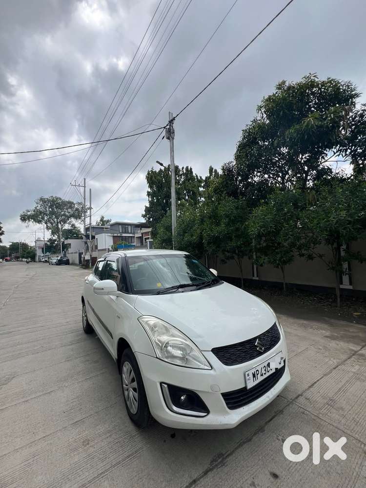 Maruti Suzuki Swift Vxi + Manual, 2015, Petrol