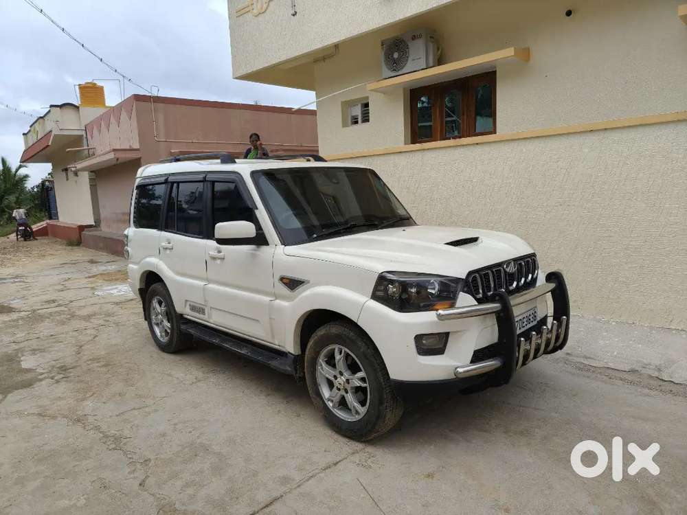 Mahindra Scorpio 2017 Diesel Well Maintained
