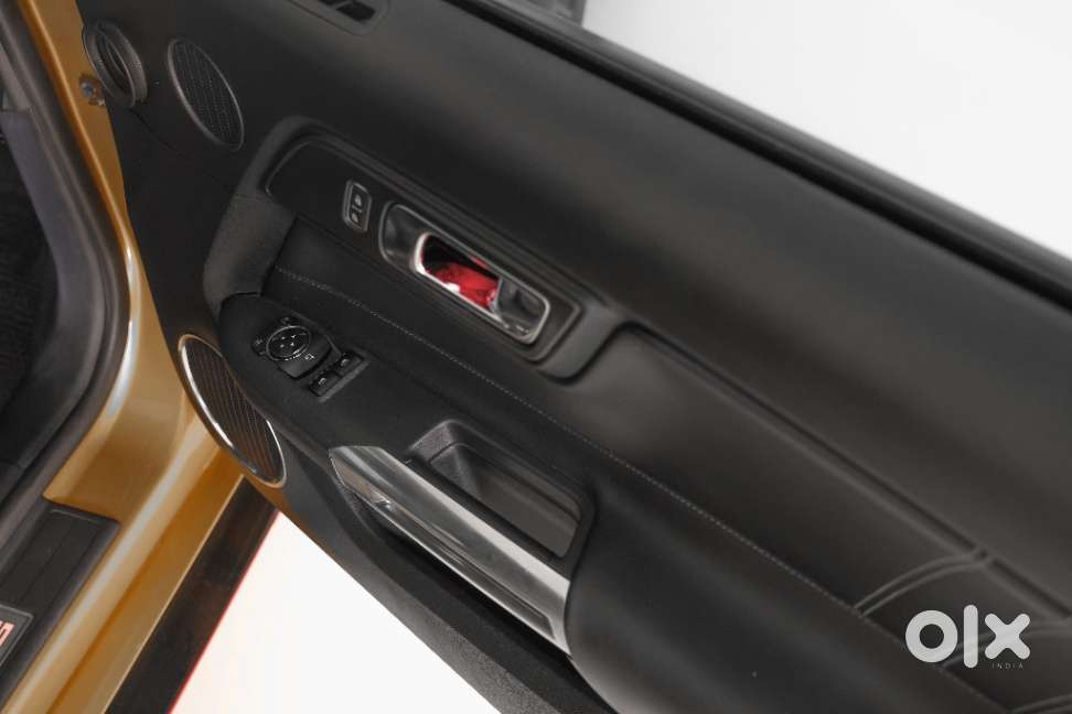 Ford Mustang V8, 2018, Petrol