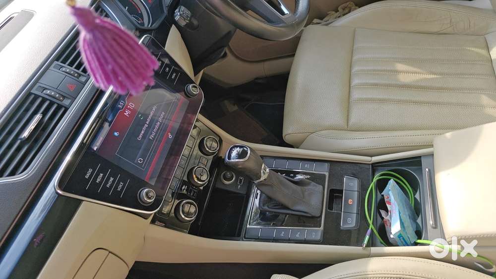 Skoda Superb 2.0 L&k Tsi At, 2020, Petrol