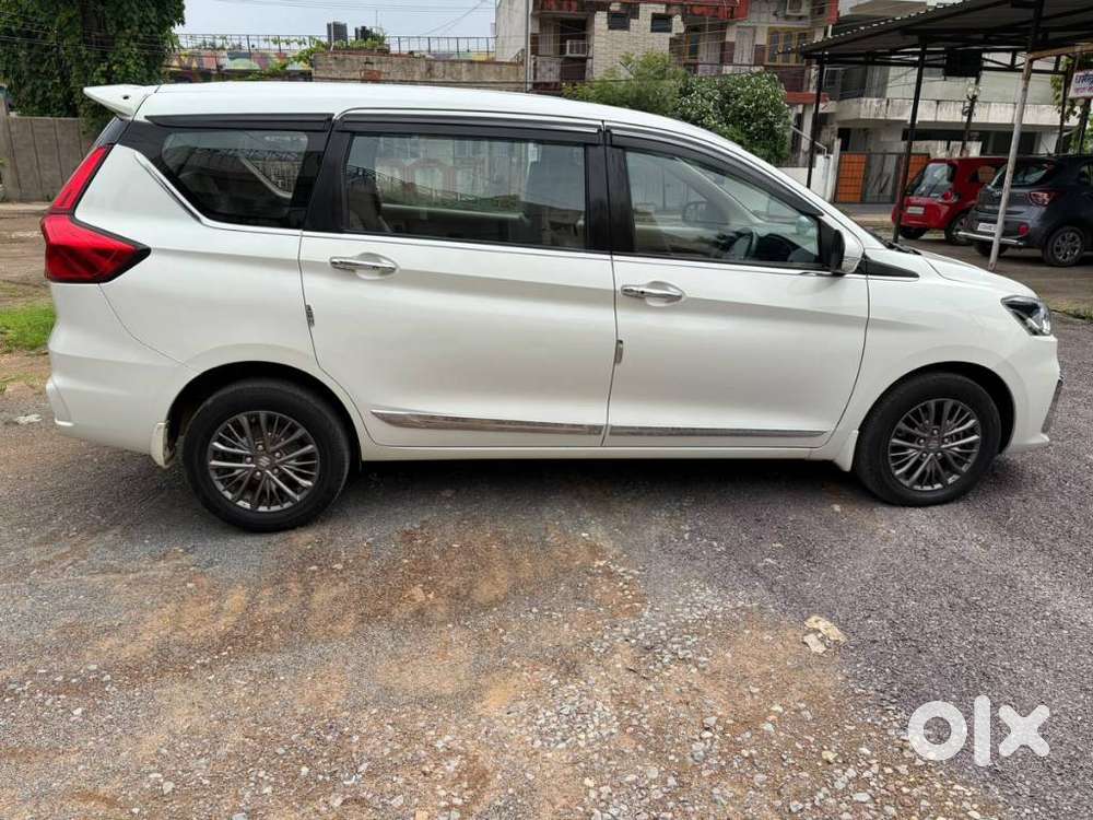 Maruti Suzuki Ertiga Shvs Zdi Plus, 2021, Petrol