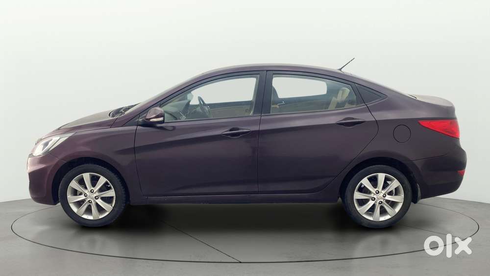 Hyundai Verna Fluidic 1.6 Vtvt Sx, 2013, Petrol