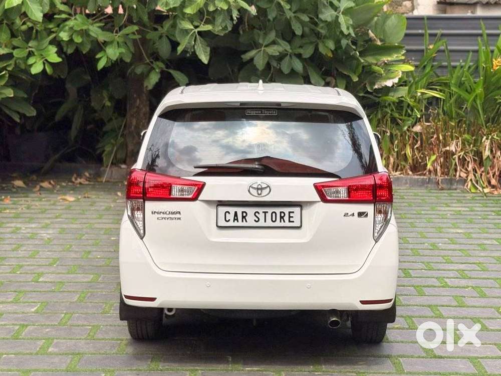 Toyota Innova Crysta 2.4 V, 2017, Diesel