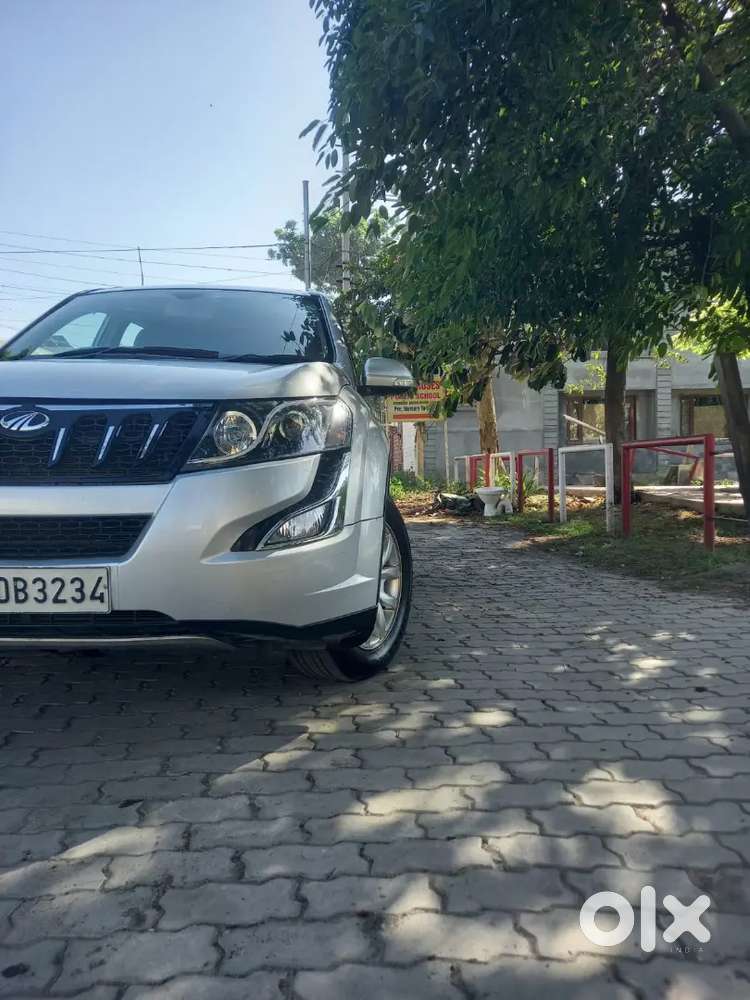 Mahindra Xuv500 2017 W10