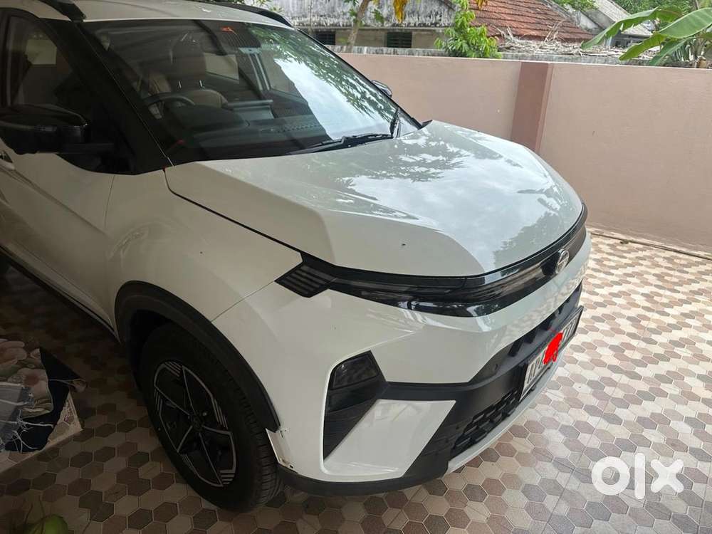 Tata Nexon Creative(+)diesel(amt) 2024 Model