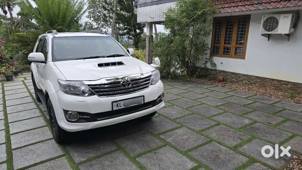 Toyota Fortuner Legender 2014