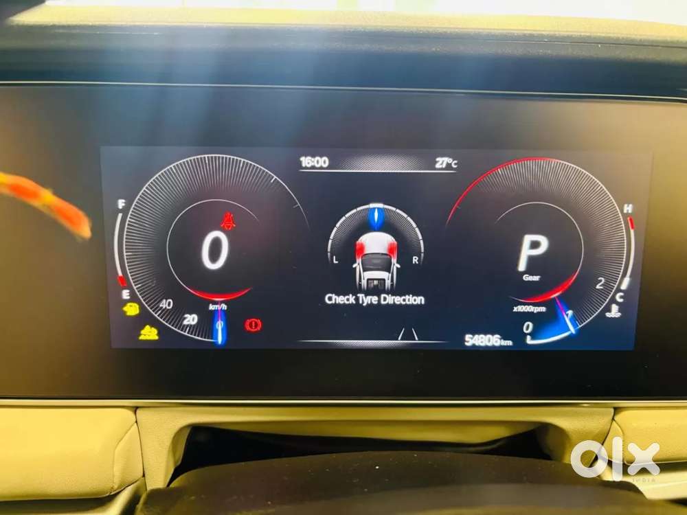 Mahindra Xuv700 2.2 Ax 7 Diesel At Luxury Pack Str, 2025, Diesel