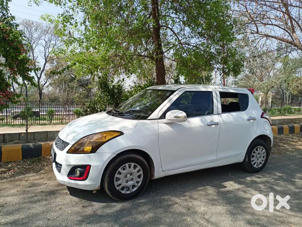 Maruti Suzuki Swift 2013 Cng & Hybrids 100000 Km Driven