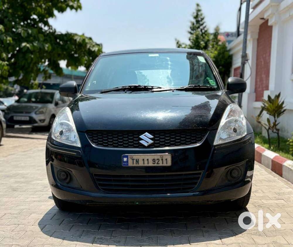 Maruti Suzuki Swift Lxi Bsiv, 2012, Petrol