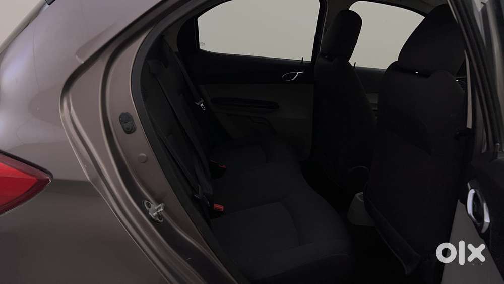 Tata Tiago Xz, 2016, Petrol