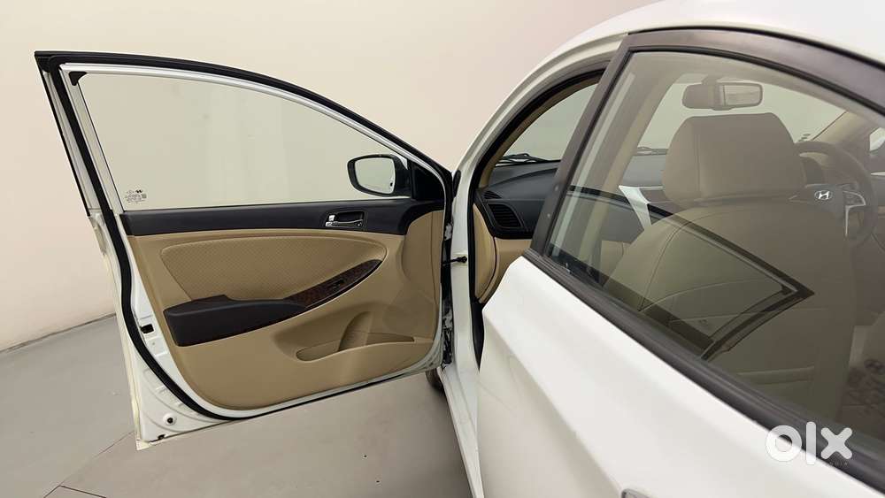 Hyundai Verna 1.6 Sx Vtvt (o) At, 2012, Petrol