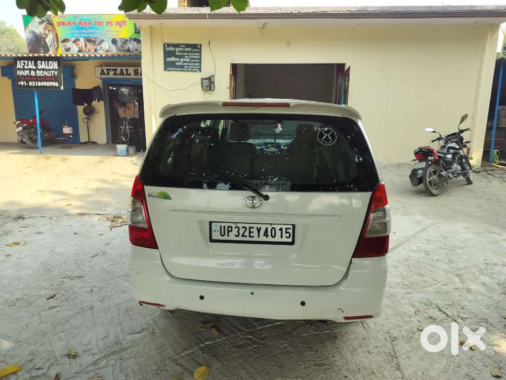 Best Car And Best Candisan At One Hand Drive Car